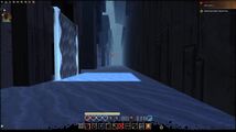 Corridor to enter the Frozen Maze