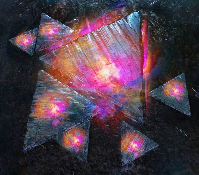 File:Glowing Crystal.jpg