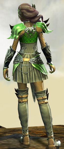 File:Luminous armor (light) sylvari female back.jpg