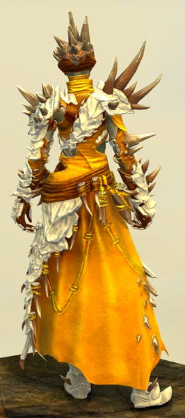 File:Bounty Hunter's armor (medium) sylvari female back.jpg